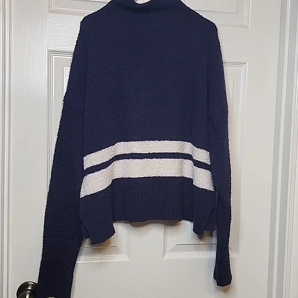 UGG Womens Longsleeve Plush Mockneck Blue White Stripe Sweater - Picture 5 of 11